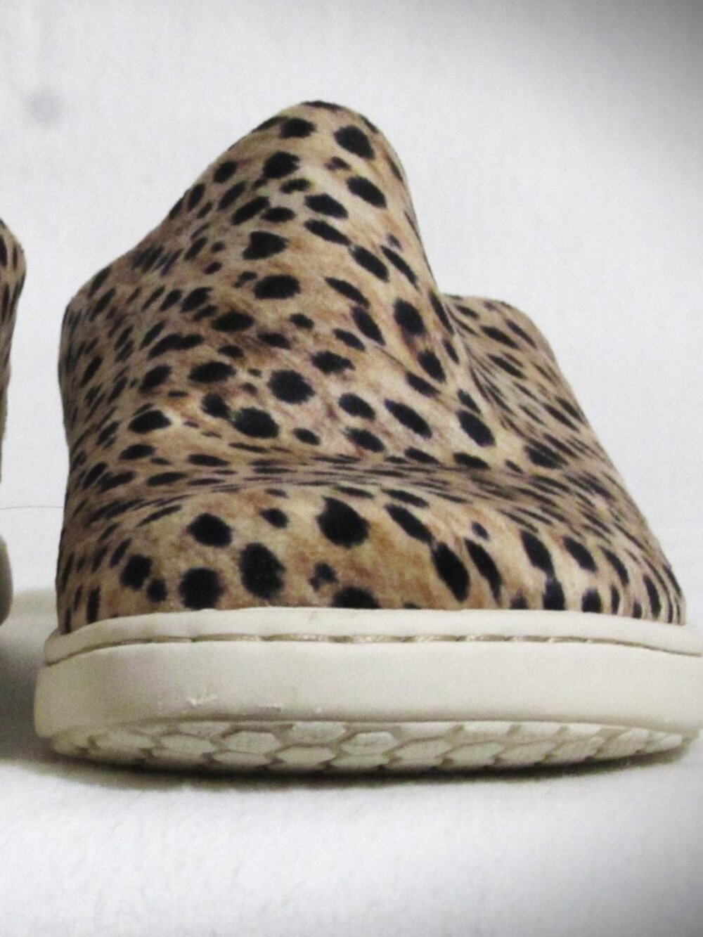 Womens Ladies BORN Leopard Pattern Velvet Sport Slides Clogs Shoes 9 M Orig $140 - Picture 4 of 11